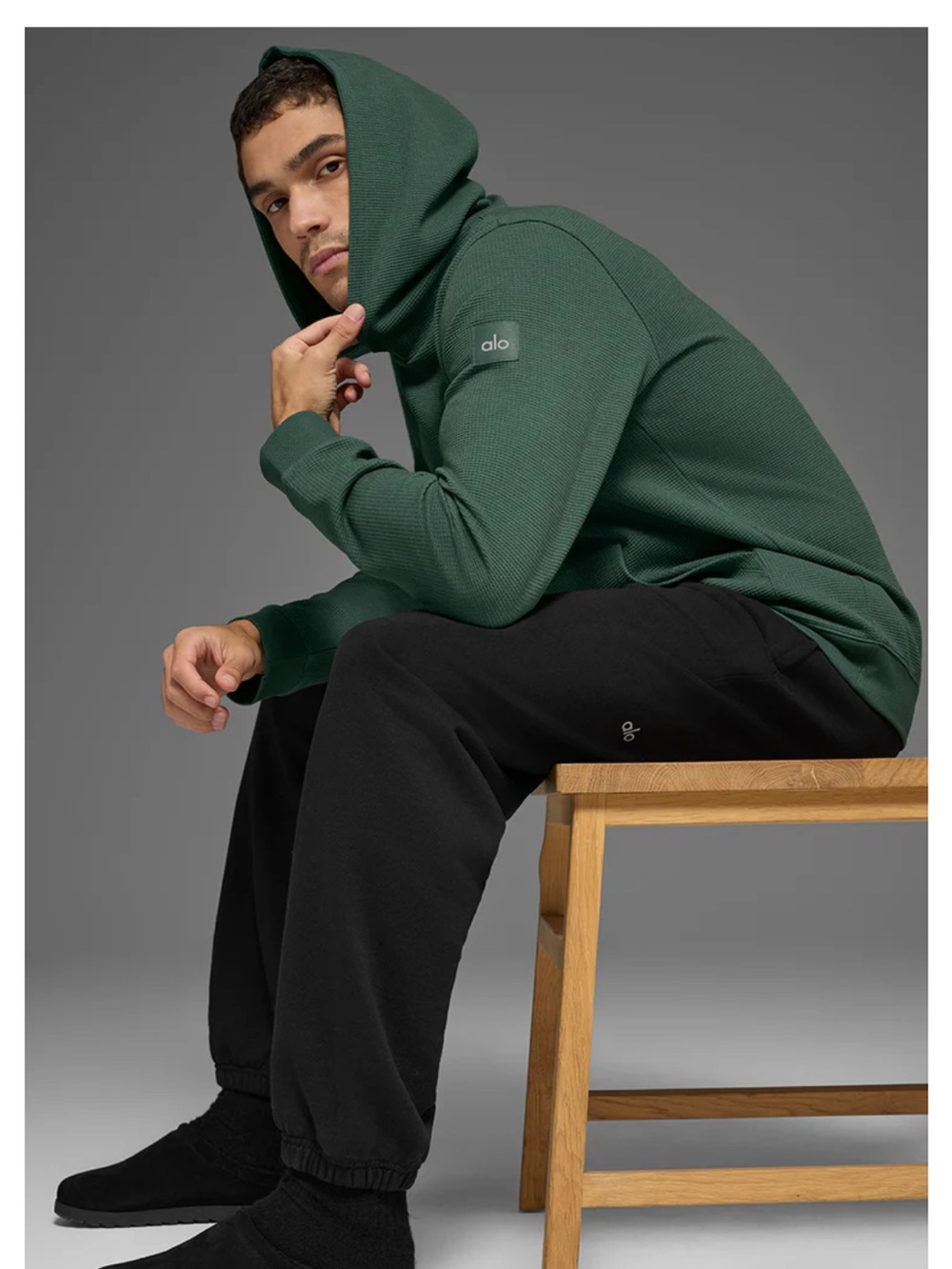 ALO Yoga Men's Dark Green Pullover Hoodie - Picture 2 of 3